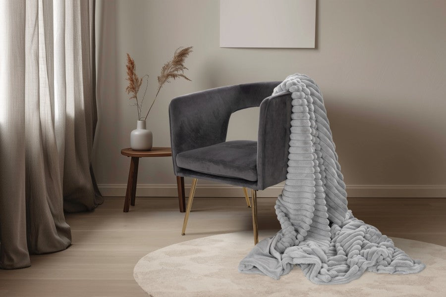 Plush deken – Zilvergrijs met zachte ribbelstructuur