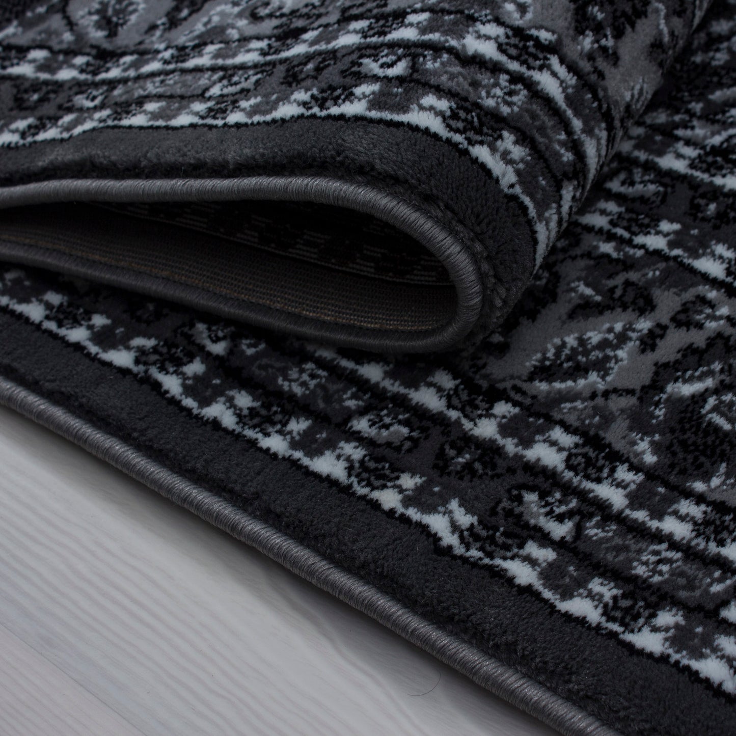 Varamin – Klassiek Vloerkleed – Grijs – Laagpolig & Oosters Design
