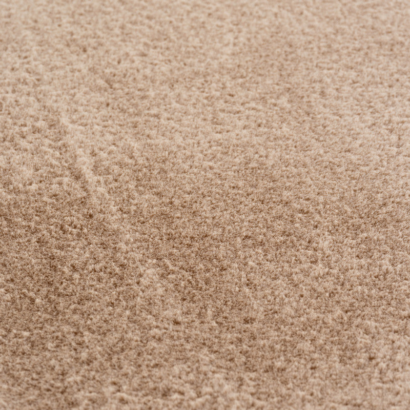 Joy vloerkleed – Beige – Effen laagpolig vloerkleed – zacht en met glans