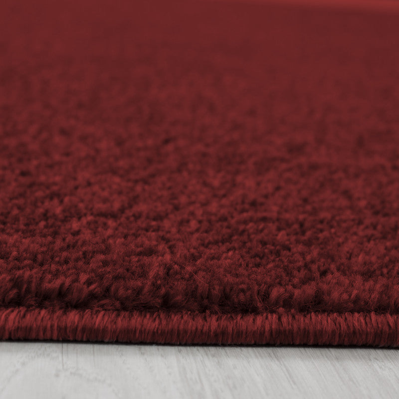 Ata Vloerkleed – Rood – Laagpolig met Vilt Onderkant