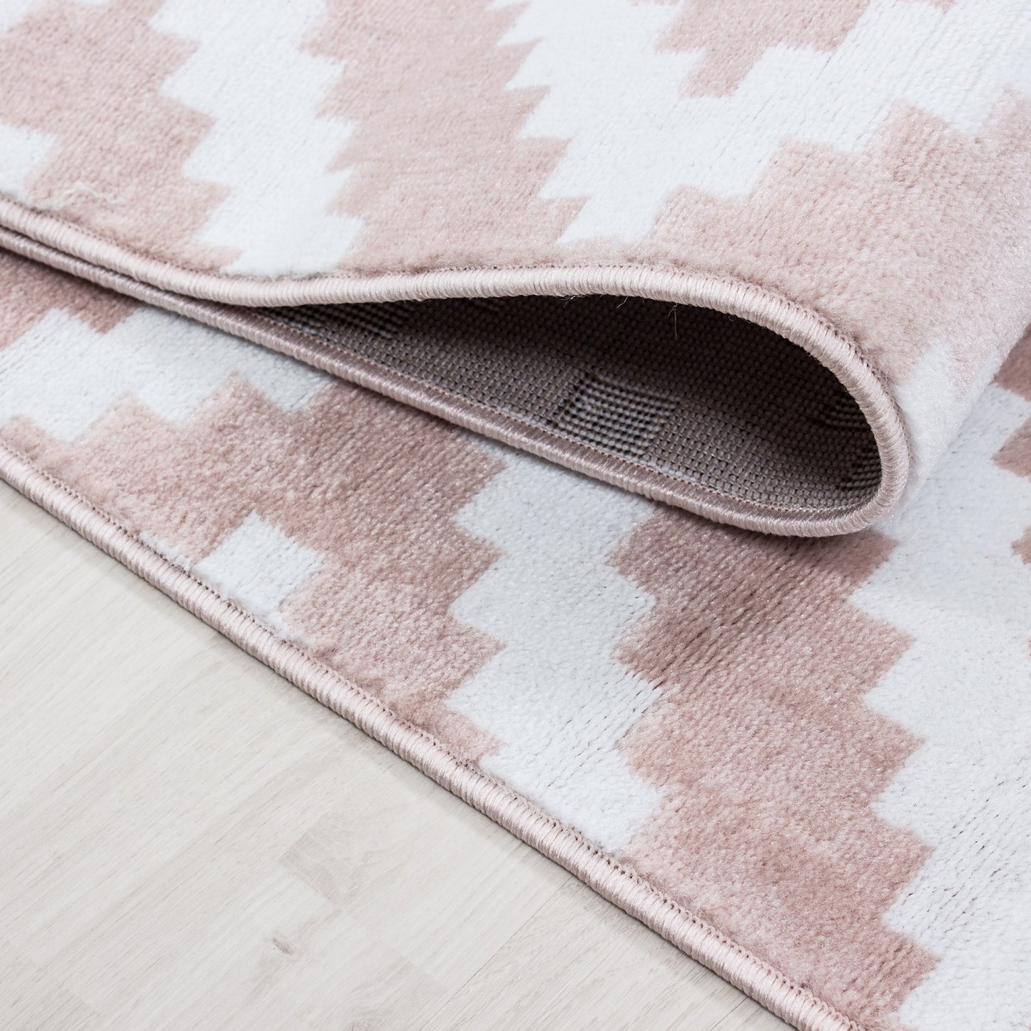 Plus Vloerkleed – Pink – Ruitmotief – Laagpolig & Modern