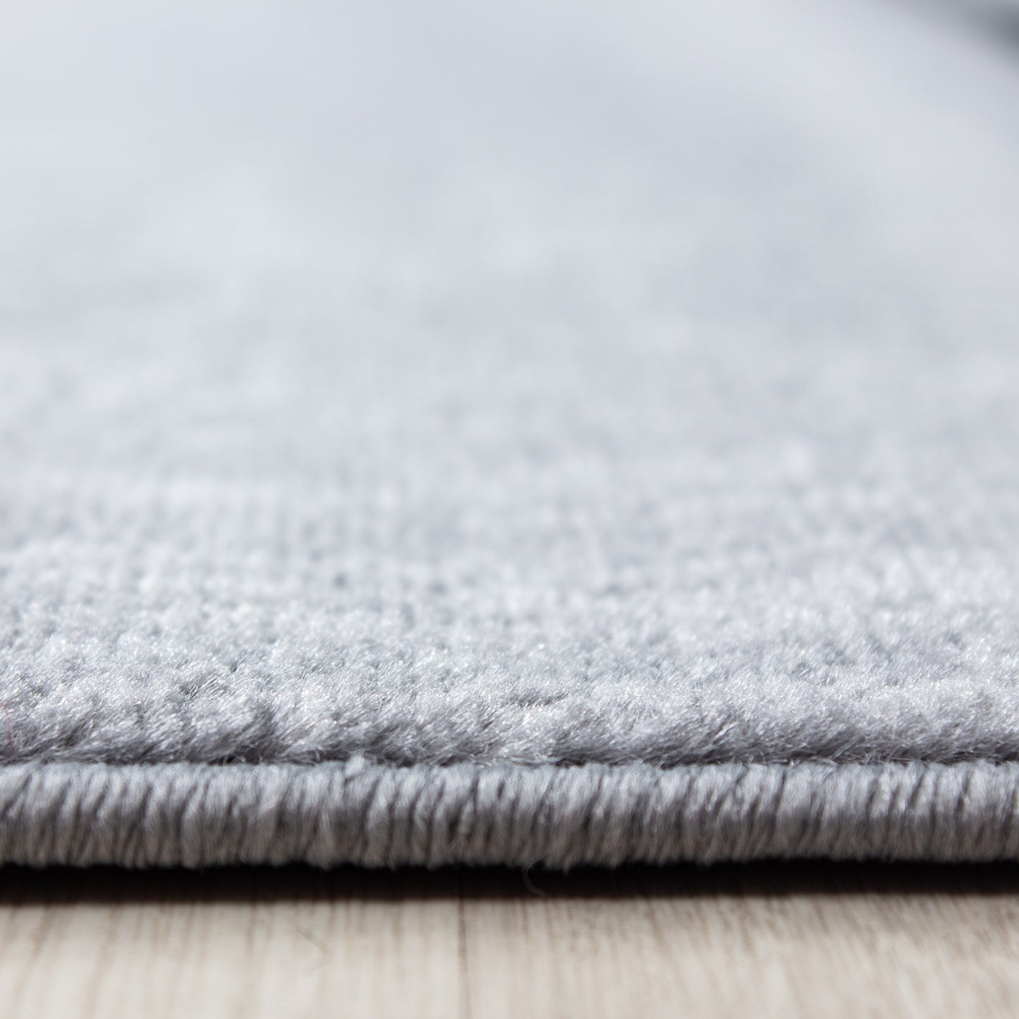 Plus Vloerkleed – Zwart – Steenlook Design – Laagpolig & Industrieel
