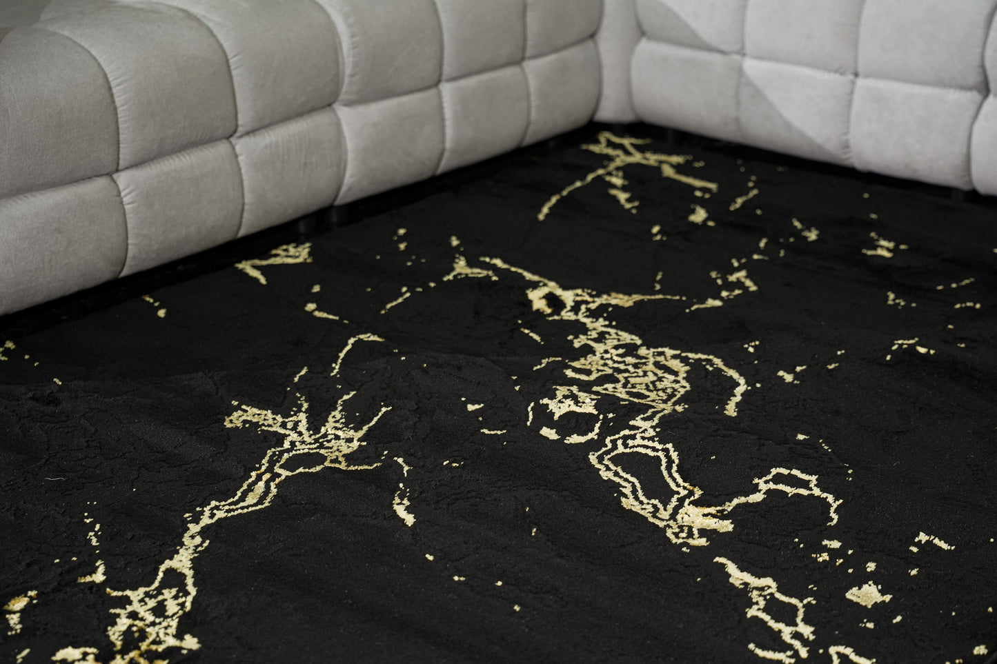Marmaris Vloerkleed – Zwart/Goud – Marmerlook Design – Modern & Laagpolig