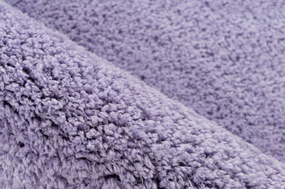 Hoogpolig vloerkleed Dream – Lavendel, pastelpaars met een dromerig zachte touch