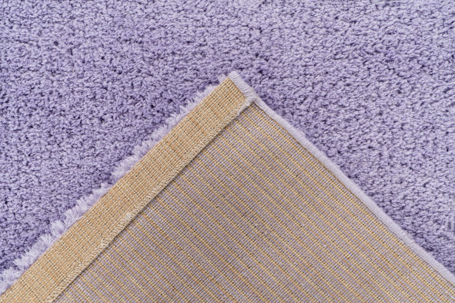 Hoogpolig vloerkleed Dream – Lavendel, pastelpaars met een dromerig zachte touch