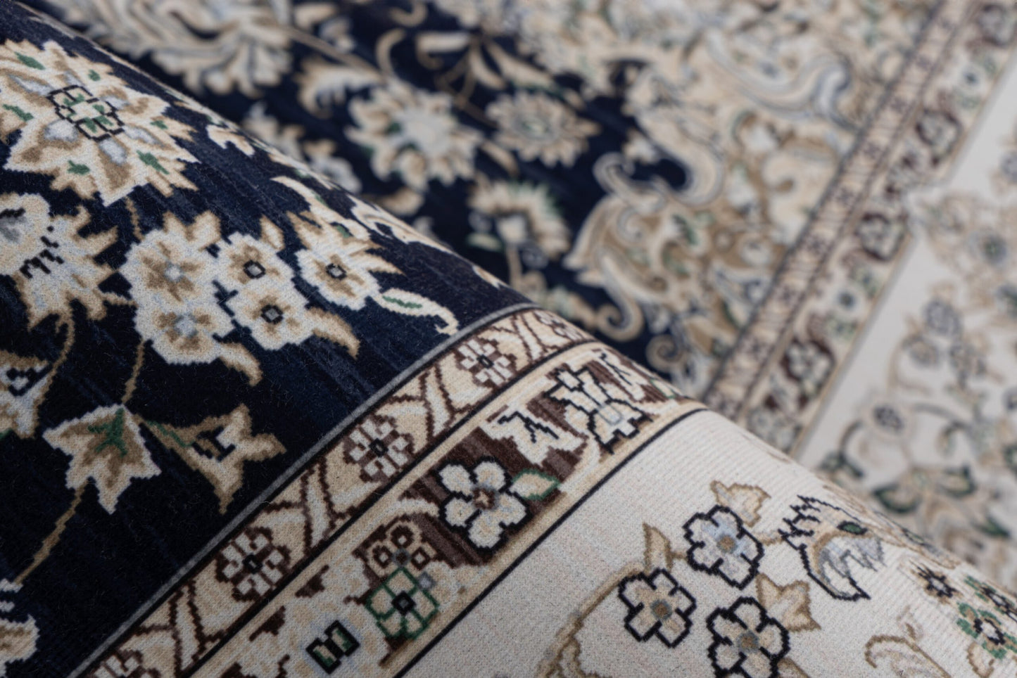 Dunya – Black oosterse stijl – Dun geweven vloerkleed