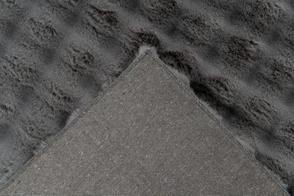 Hoogpolig vloerkleed Harmony – Antraciet met zachte ribbelstructuur