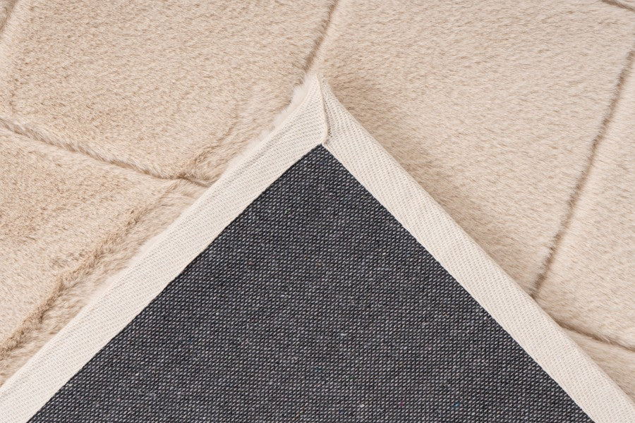 Hoogpolig vloerkleed Impulse – Beige met zacht ruitpatroon en fluwelige glans