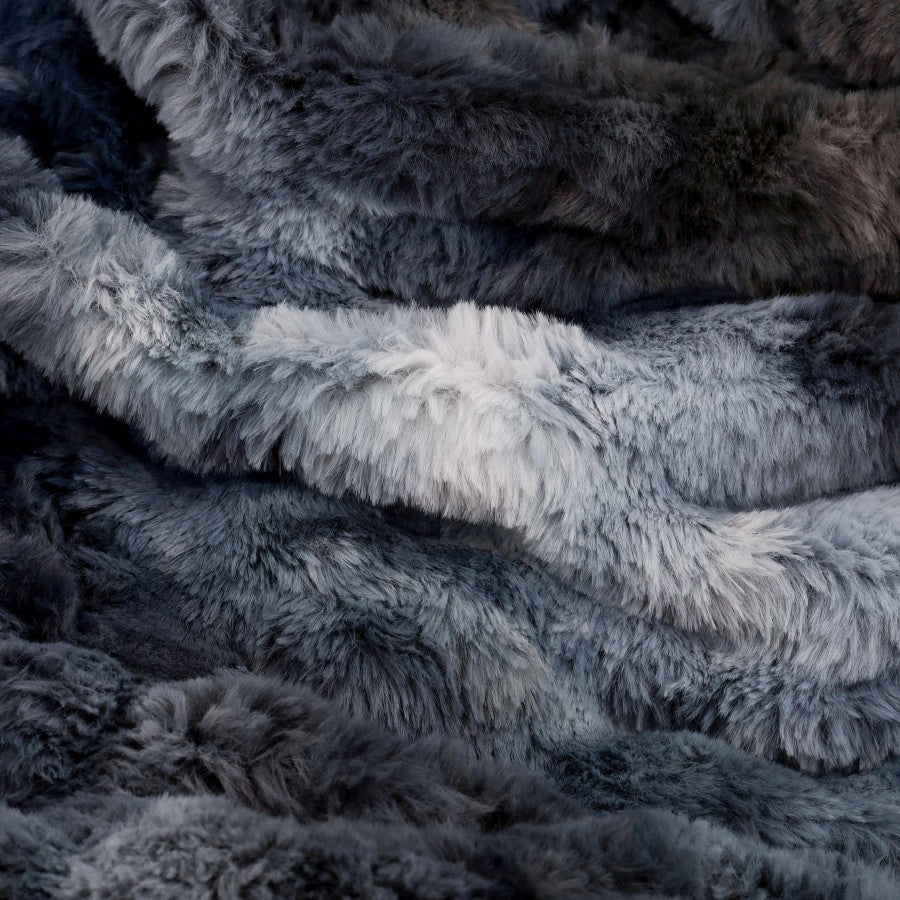 Luxury deken – Grijs met volle, fluffy structuur en heerlijk zacht