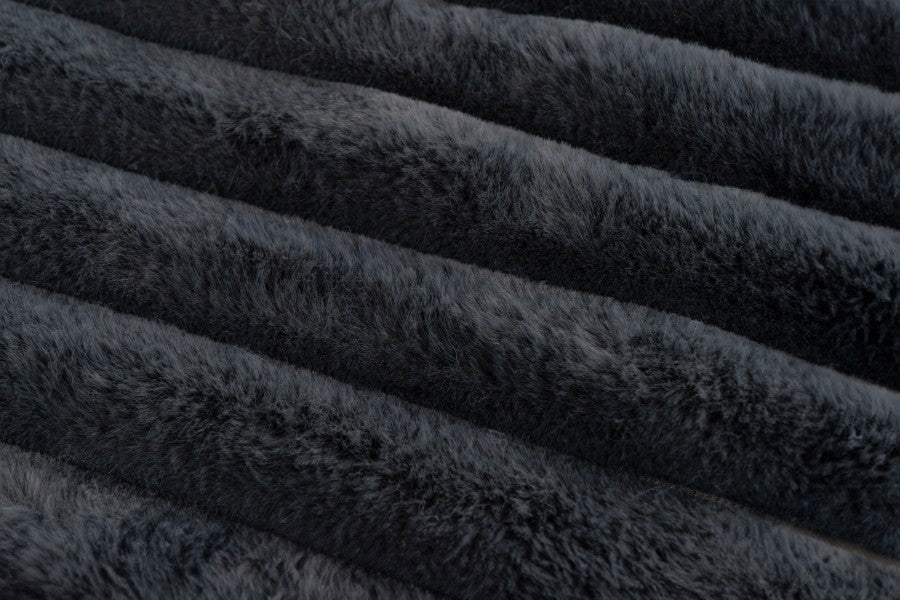 Plush deken – Antraciet met zachte ribbelstructuur