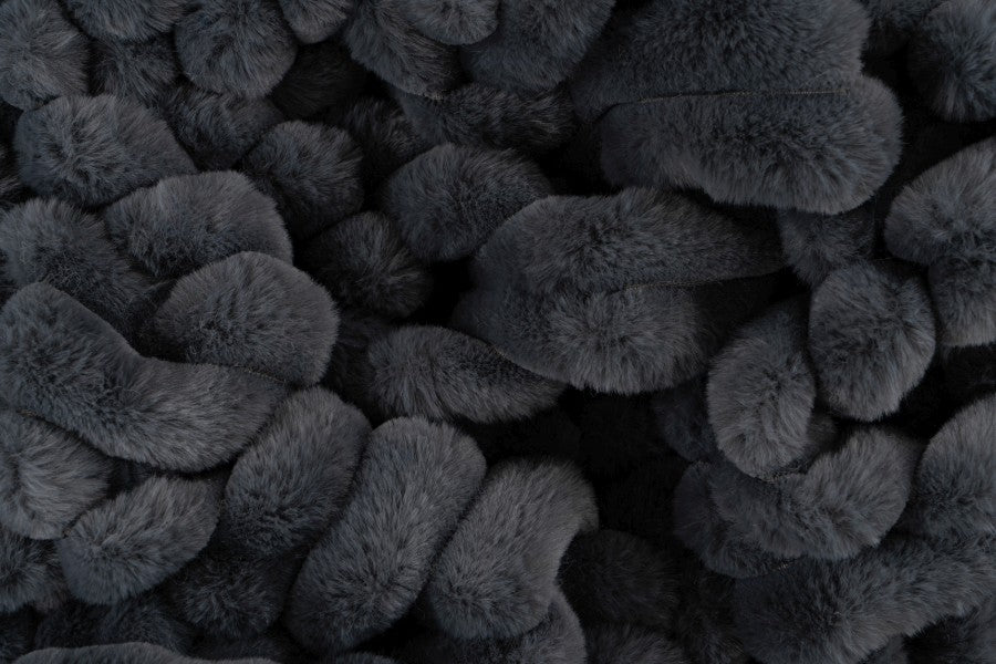 Plush deken – Antraciet met zachte ribbelstructuur