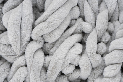 Plush deken – Zilvergrijs met zachte ribbelstructuur