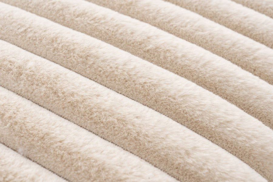 Plush kussen – Beige met zachte ribbelstructuur