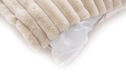 Plush kussen – Beige met zachte ribbelstructuur