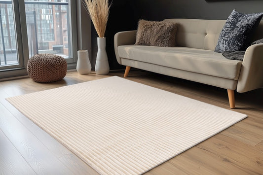 Hoogpolig vloerkleed Plush – beige met fluweelzachte ribstructuur