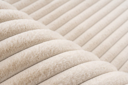 Hoogpolig vloerkleed Plush – beige met fluweelzachte ribstructuur