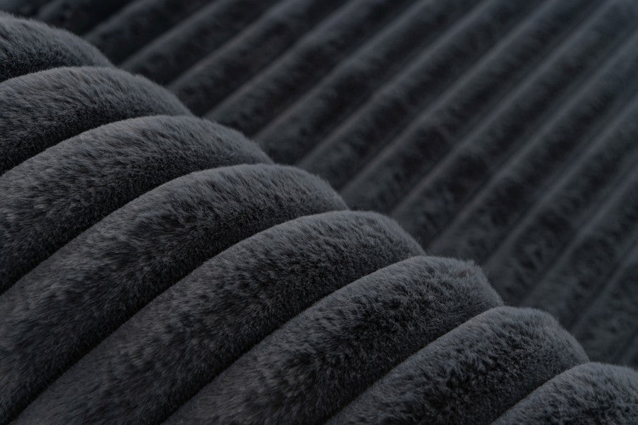 Hoogpolig vloerkleed Plush – antraciet met diepe ribtextuur
