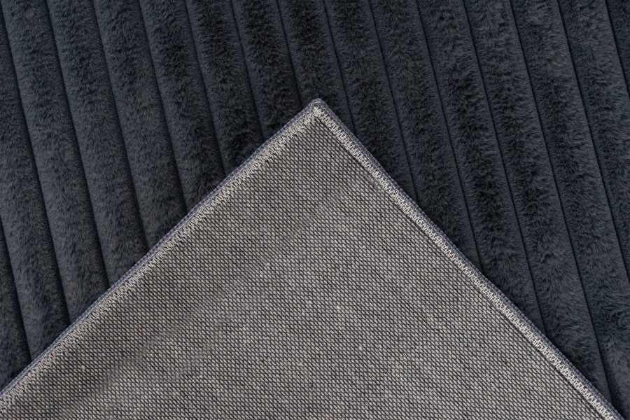 Hoogpolig vloerkleed Plush – antraciet met diepe ribtextuur