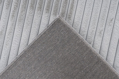 Hoogpolig vloerkleed Plush – zilver met luxueuze ribstructuur