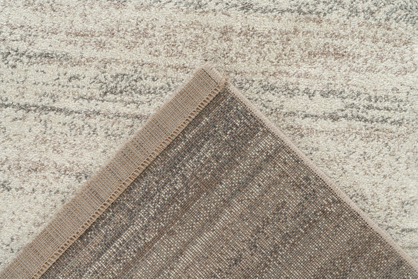 Trendy Carving – Silver beige kader structuur – Laagpolig vloerkleed