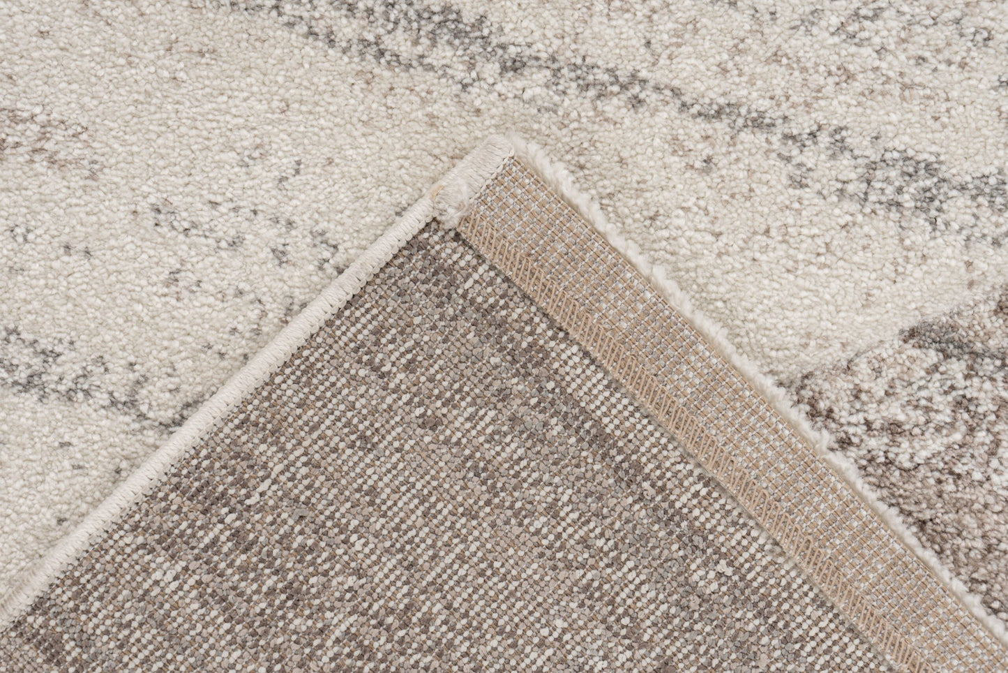 Trendy Carving – Beige silver geometrische structuur – Laagpolig vloerkleed