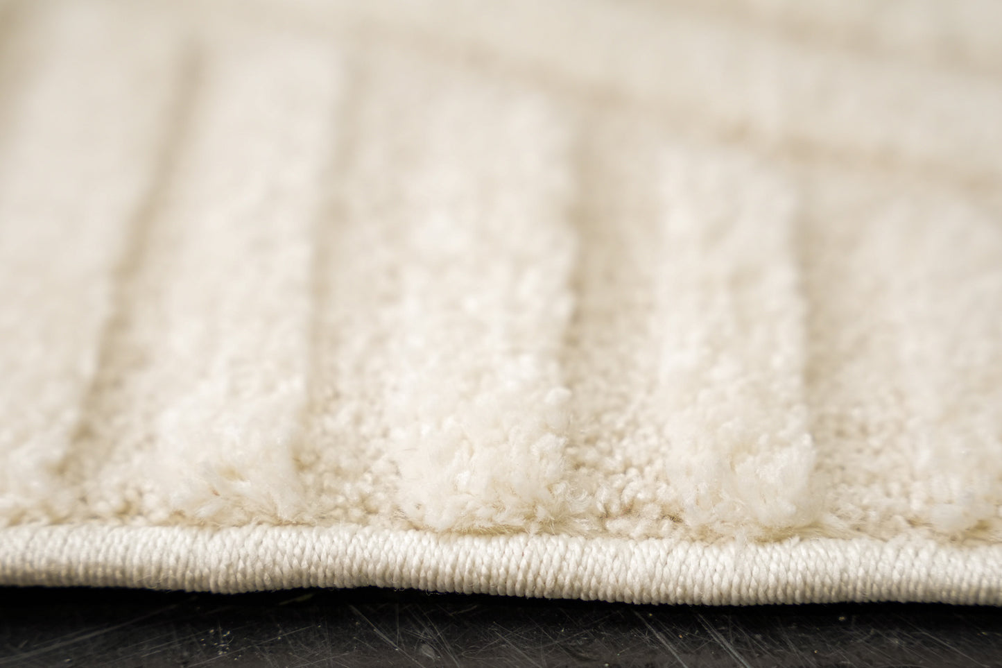 Elio Vloerkleed – Creme – Organisch Boogdesign – Laagpolig Vloerkleed