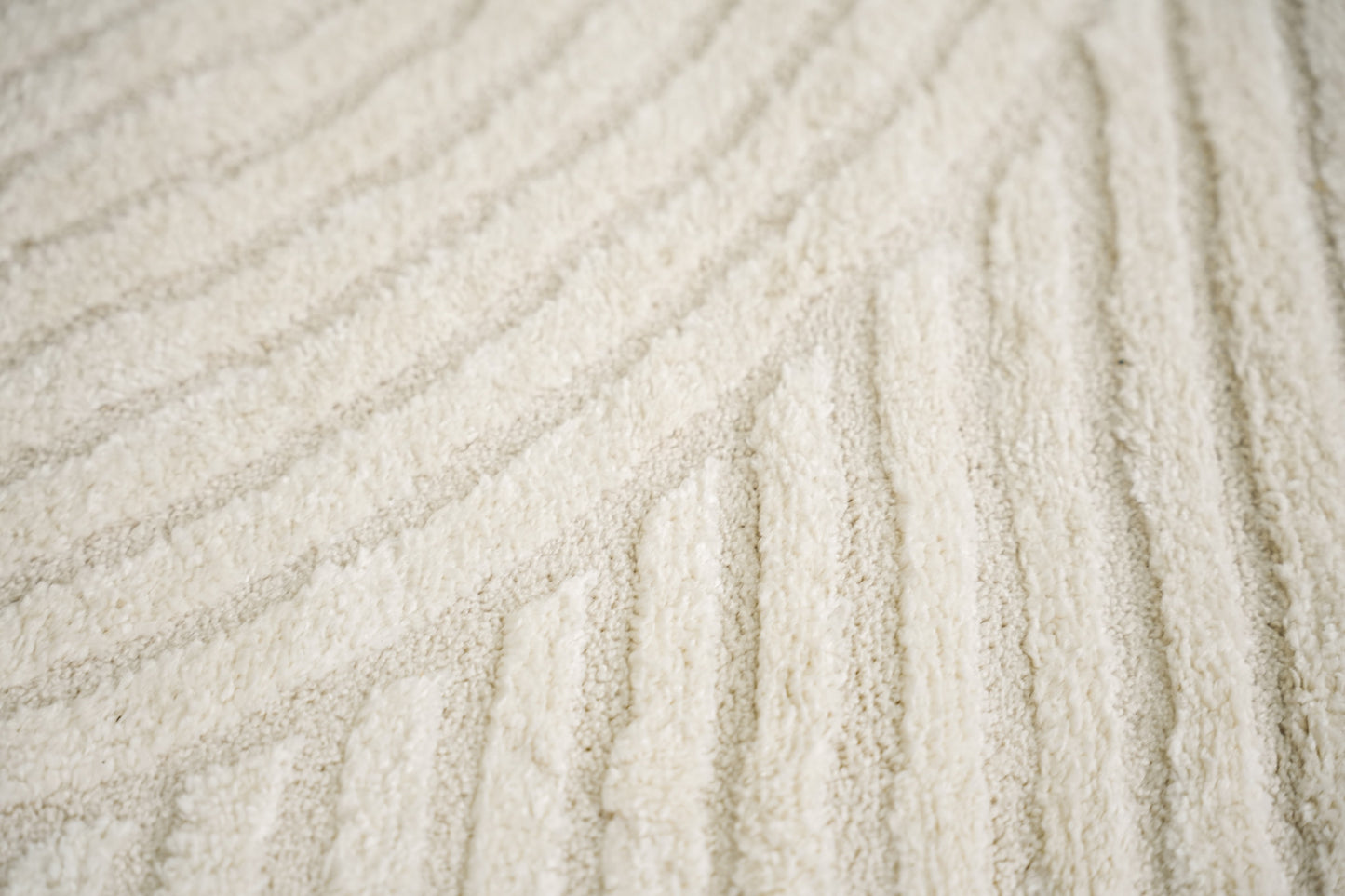 Elio Vloerkleed – Creme – Organisch Cirkeldesign – Laagpolig Vloerkleed