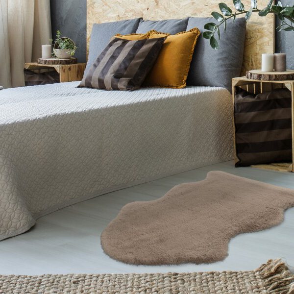 Cosy vloerkleed – Taupe – hoogpolig en heerlijk zacht in vachtvorm