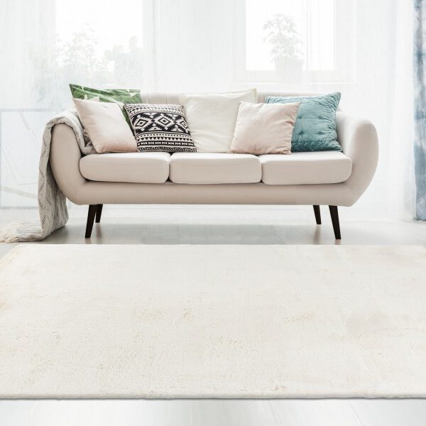Hoogpolig vloerkleed Emotion – Cream met een zachte en warme uitstraling