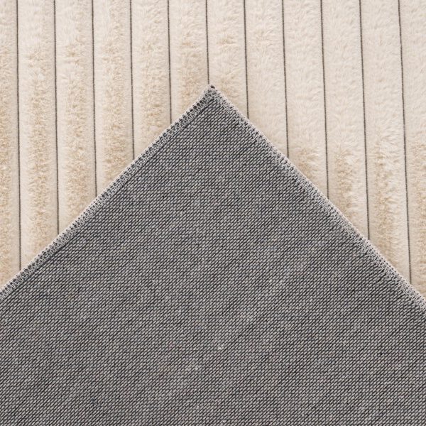 Hoogpolig vloerkleed Plush – beige met fluweelzachte ribstructuur